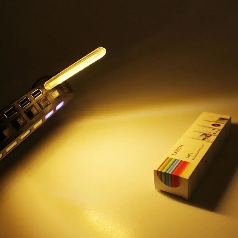 8 LED Mini USB Lamp for Camping and Mobile Devices